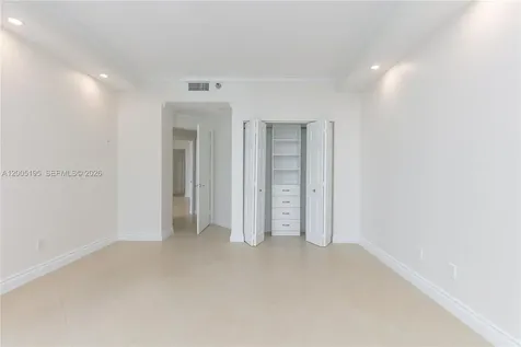 21150 Point Place Aventura FL 33180