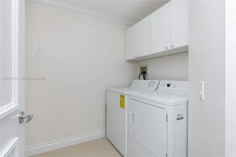 21150 Point Place Aventura FL 33180