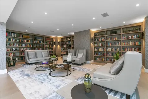 21150 Point Place Aventura FL 33180