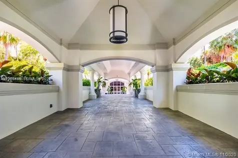 21150 Point Place Aventura FL 33180