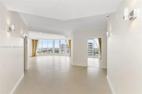 21150 Point Place Aventura FL 33180