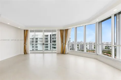 21150 Point Place Aventura FL 33180