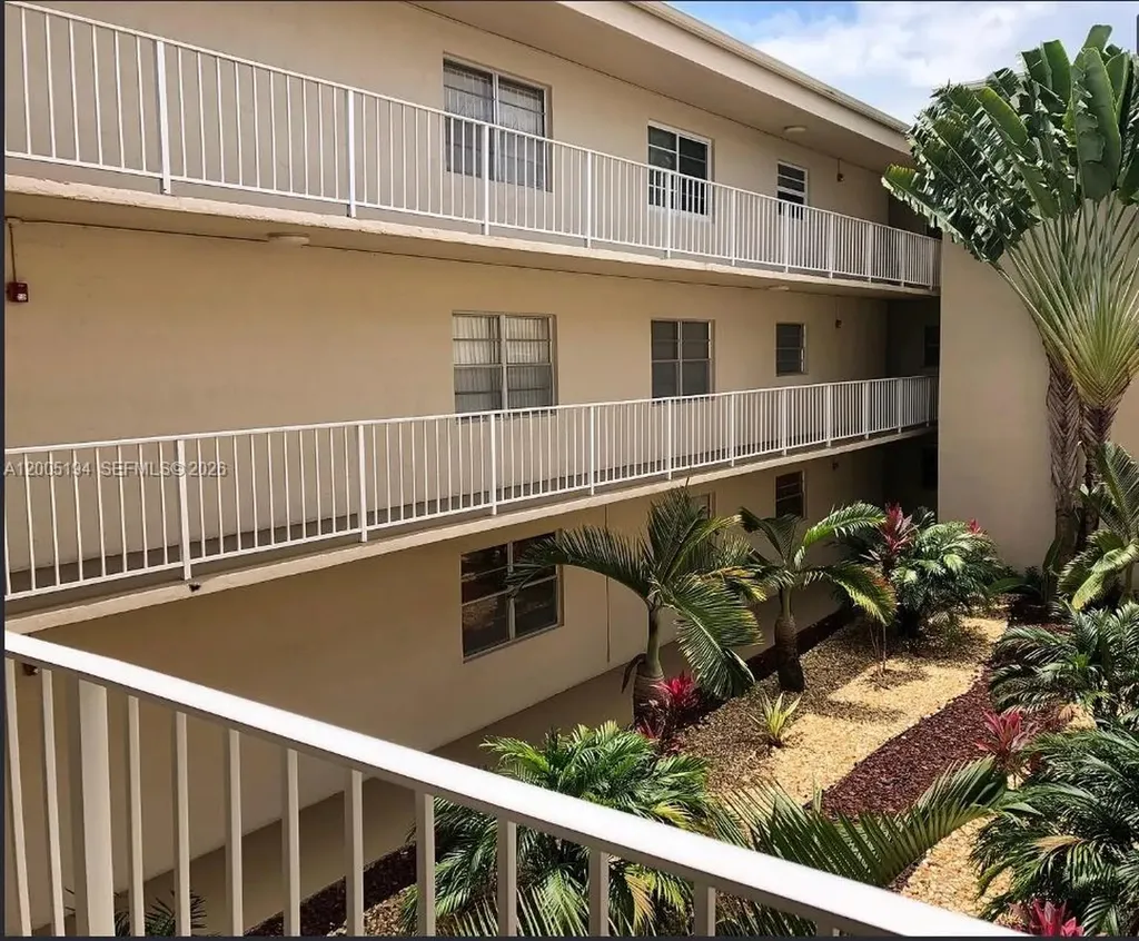 7705 SW 86th Street Miami FL 33143