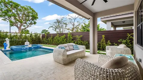 16051 NW 87th Court Miami Lakes FL 33018