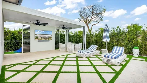 16051 NW 87th Court Miami Lakes FL 33018