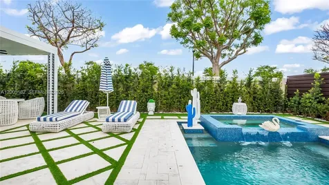 16051 NW 87th Court Miami Lakes FL 33018