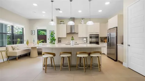 16051 NW 87th Court Miami Lakes FL 33018
