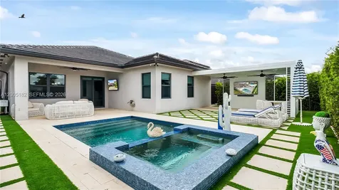 16051 NW 87th Court Miami Lakes FL 33018