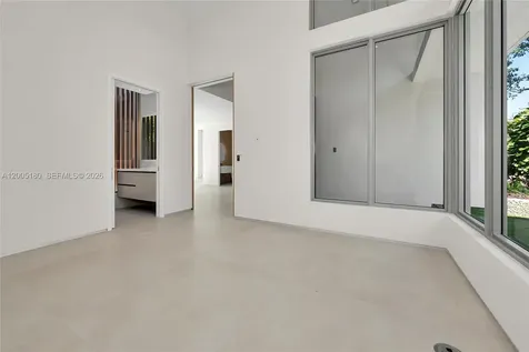 2100 S Miami Avenue Miami FL 33129