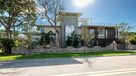 2100 S Miami Avenue Miami FL 33129