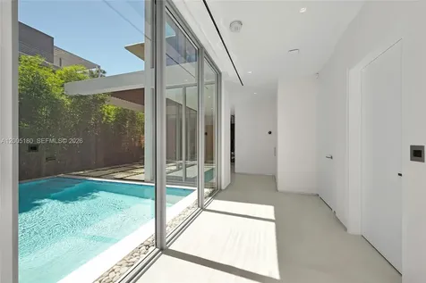 2100 S Miami Avenue Miami FL 33129