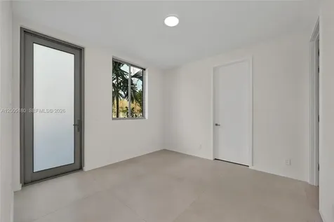 2100 S Miami Avenue Miami FL 33129