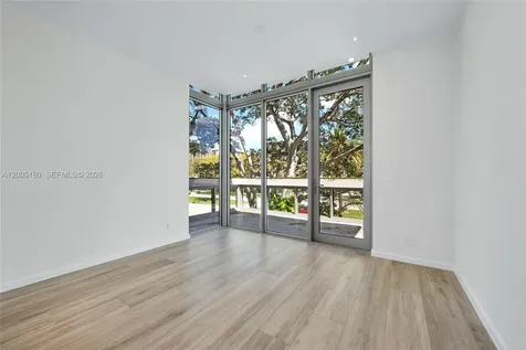 2100 S Miami Avenue Miami FL 33129
