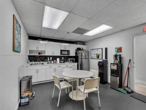 8299 NW 30th Terrace Doral FL 33122