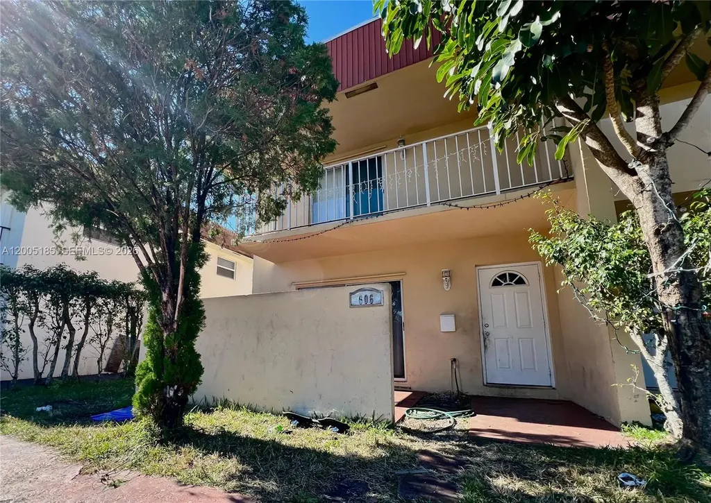 606 SW 80th Terrace North Lauderdale FL 33068