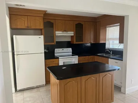 606 SW 80th Terrace North Lauderdale FL 33068
