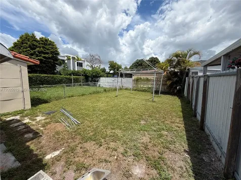 3361 SW 28th Street Miami FL 33133