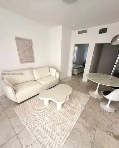 801 8th Street Miami Beach FL 33139