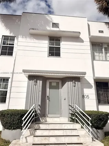 801 8th Street Miami Beach FL 33139