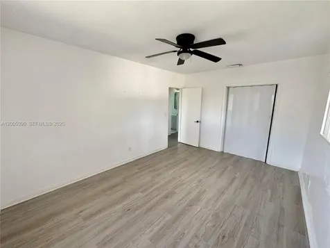 6901 SW 10th Court Pembroke Pines FL 33023