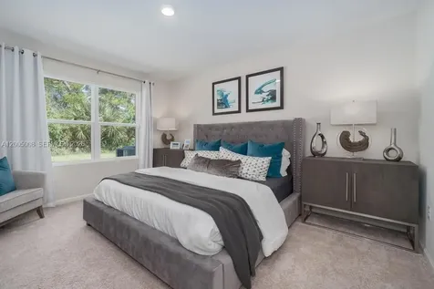 2137 SE Glenrock Terrace Port St. Lucie FL 34952