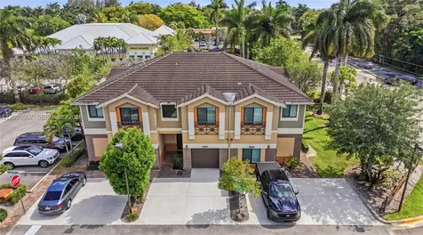 6320 S Station Square Davie FL 33314