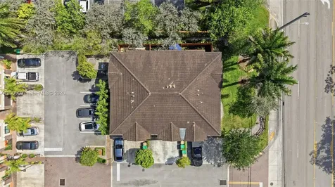 6320 S Station Square Davie FL 33314