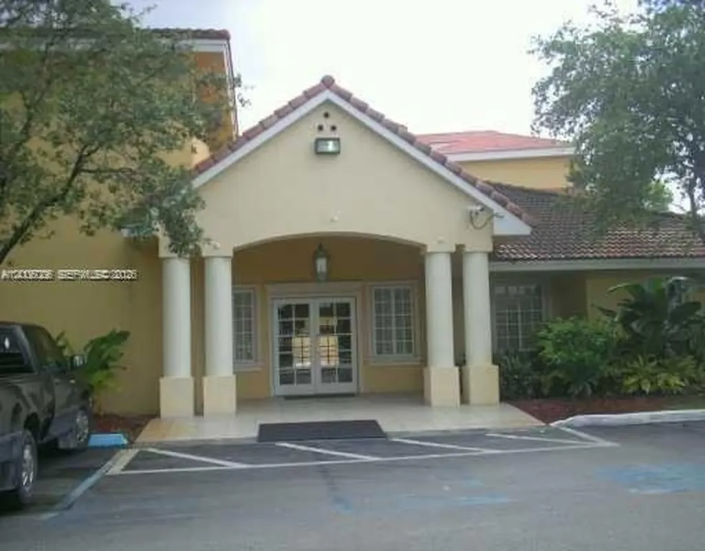 8205 SW 152nd Avenue Miami FL 33193
