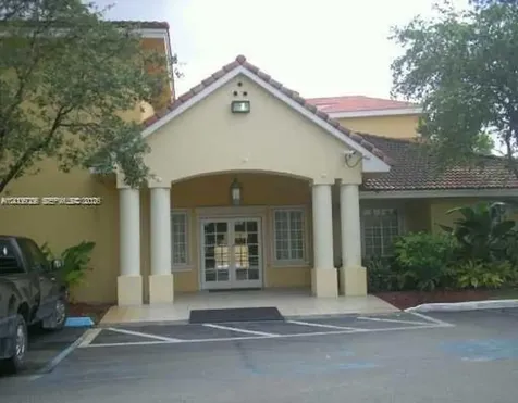 8205 SW 152nd Avenue Miami FL 33193