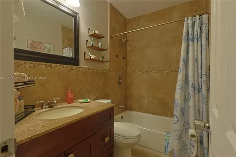 4147 W 8th Avenue Hialeah FL 33012