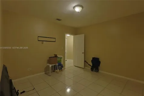 4147 W 8th Avenue Hialeah FL 33012
