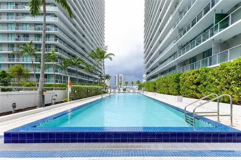 1111 SW 1st Avenue Miami FL 33130