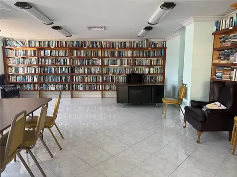 2780 NE 183rd Street Aventura FL 33160