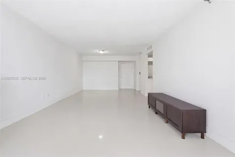 19195 NE Mystic Pointe Drive Aventura FL 33180