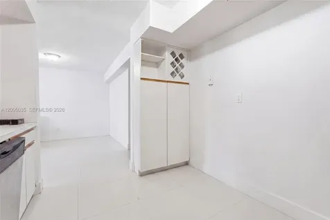 19195 NE Mystic Pointe Drive Aventura FL 33180