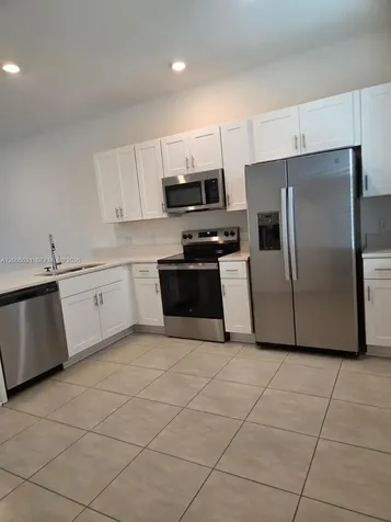 3230 Skyline Loop Kissimmee FL 34758