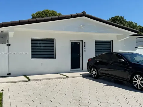 729 E 23rd Street Hialeah FL 33013