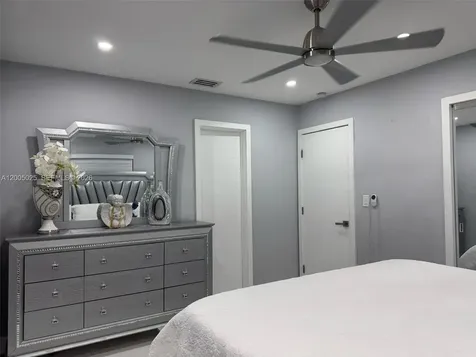 729 E 23rd Street Hialeah FL 33013