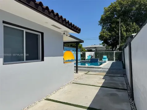 729 E 23rd Street Hialeah FL 33013