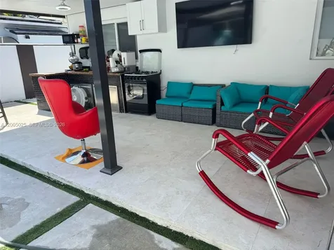 729 E 23rd Street Hialeah FL 33013