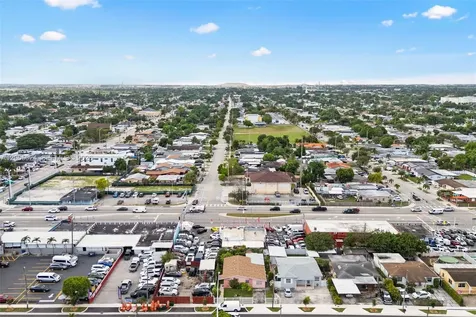 4245 E 8th Avenue Hialeah FL 33013