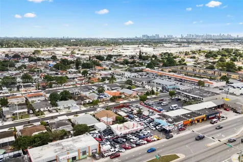 4245 E 8th Avenue Hialeah FL 33013