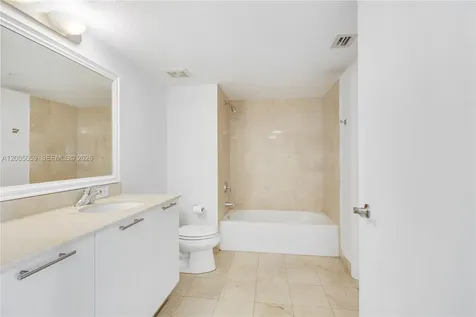 1800 N Bayshore Drive Miami FL 33132