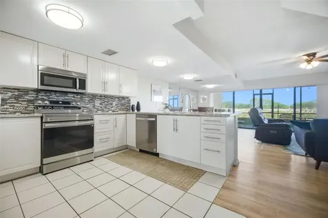 2750 NW 80th Avenue Sunrise FL 33322