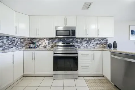 2750 NW 80th Avenue Sunrise FL 33322