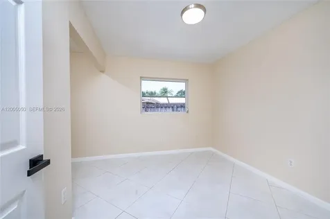 9411 SW 185th Terrace Cutler Bay FL 33157
