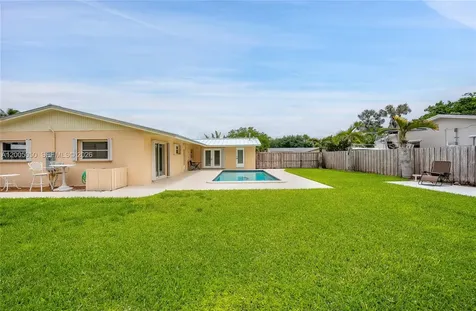 9411 SW 185th Terrace Cutler Bay FL 33157