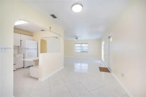 9411 SW 185th Terrace Cutler Bay FL 33157