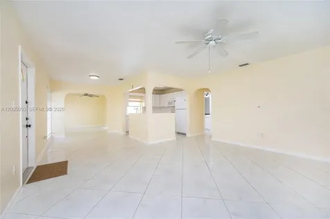9411 SW 185th Terrace Cutler Bay FL 33157