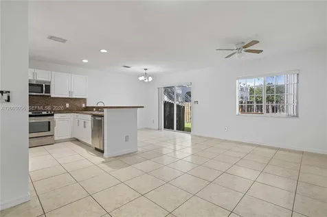 330 SW 2nd Avenue Hallandale Beach FL 33009